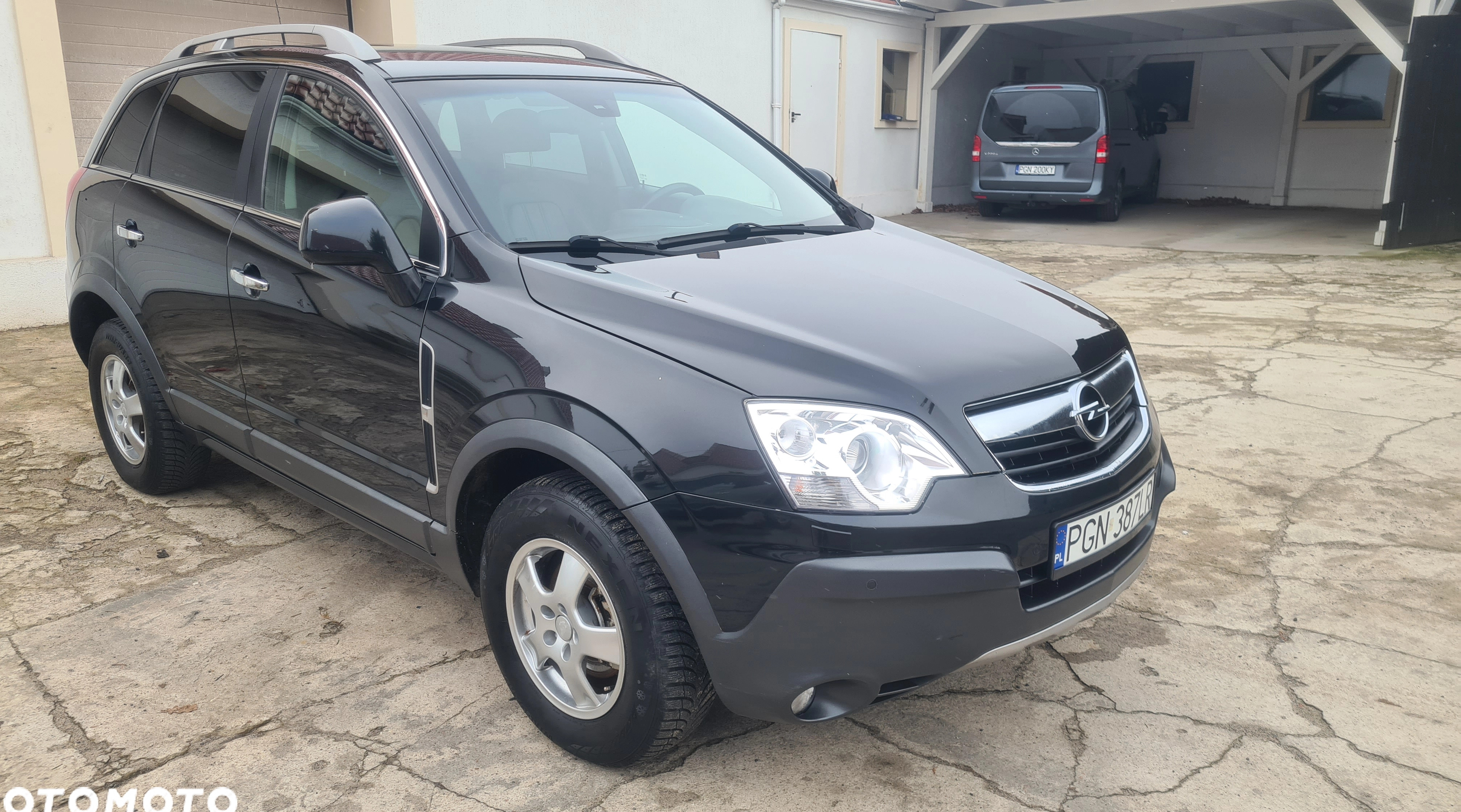 Opel Antara cena 24900 przebieg: 207000, rok produkcji 2009 z Kłecko małe 211